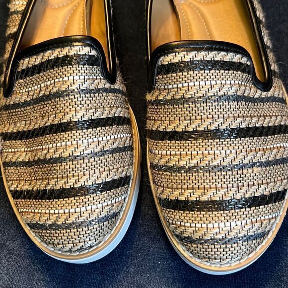 Loafer- New "New Directions" Kate
Multi Striped women's 8 - Picture 2 of 10
